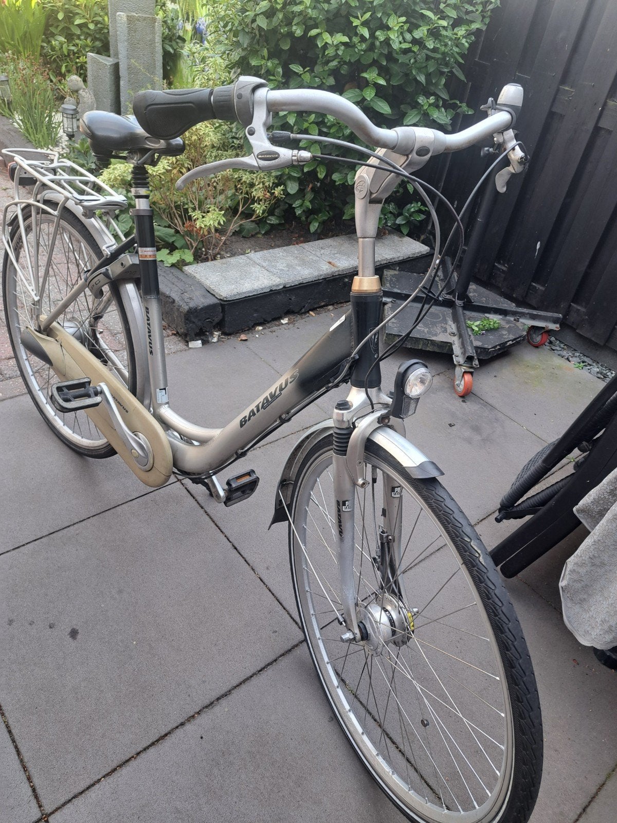 Batavus damesfiets 28inch framemaat 53, Fietsen en Brommers, Fietsen | Dames | Omafietsen, 53 tot 56 cm, Ophalen, Zo goed als nieuw