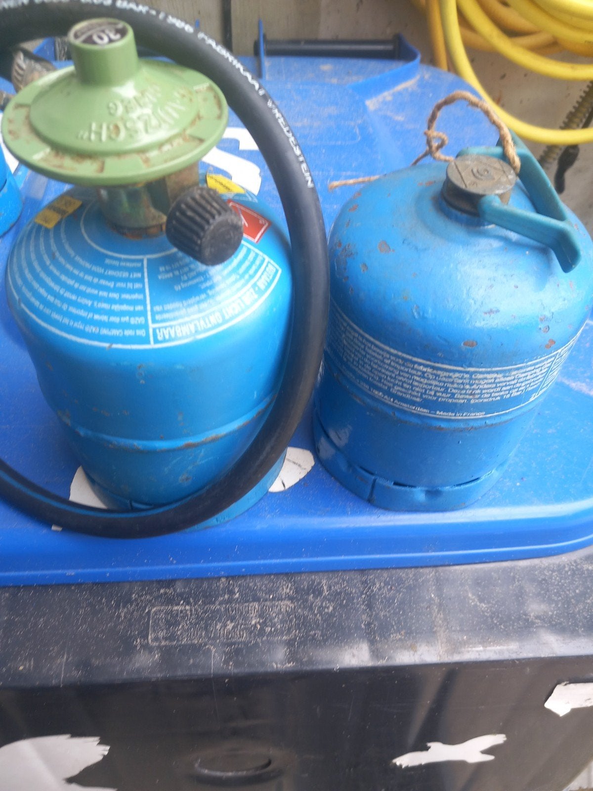 Campingaz gasflessen 1kg (2x 1/3 vol, 1x leeg), Caravans en Kamperen, Ophalen, Gebruikt