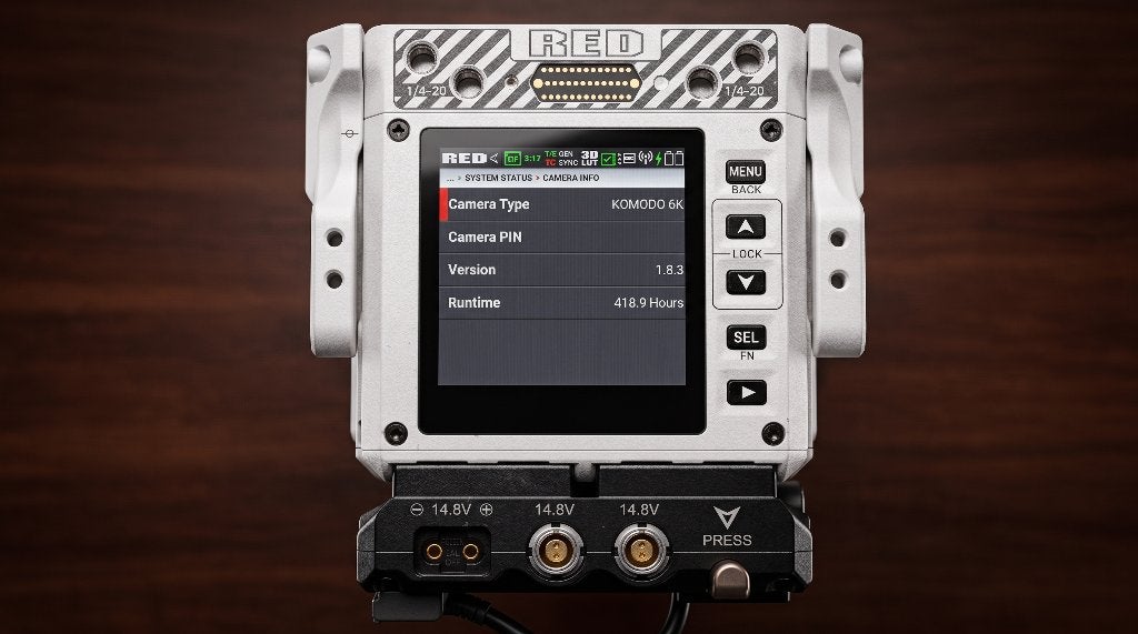 Foto 8 van RED KOMODO Stormtrooper White 6K met veel accessoires