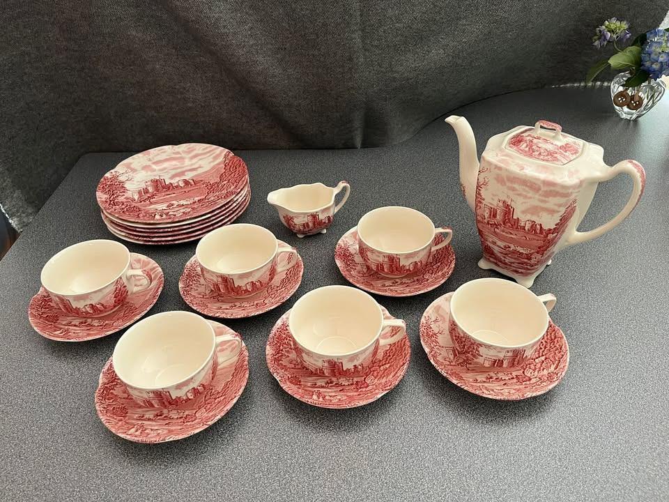 Vintage Engelse Serviesset/theeset Castle Story, Antiek en Kunst, Ophalen