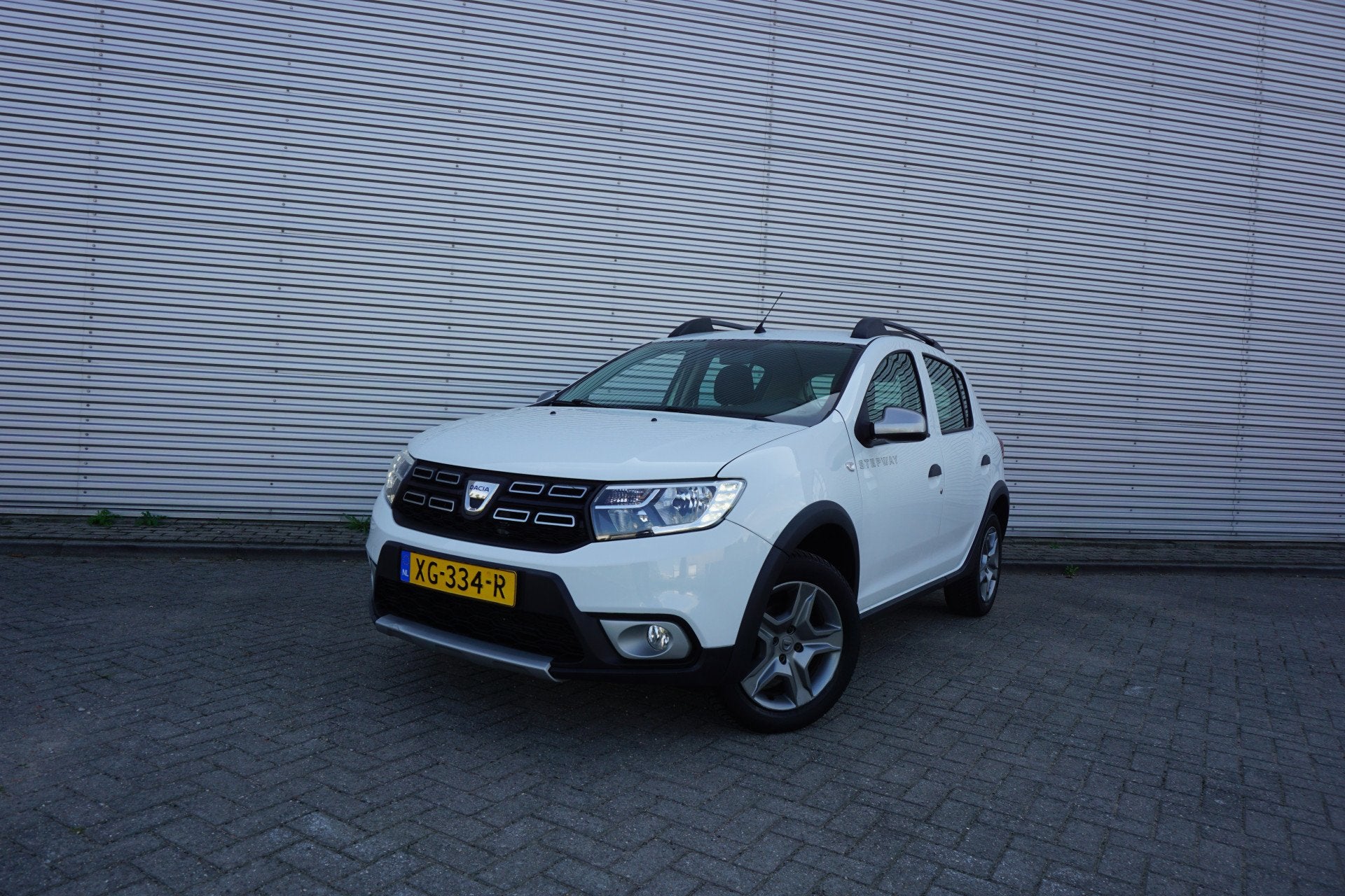 Dacia Sandero 0.9 TCe SL Stepway AUTOMAAT - 1e Eigenaar / Ai, Auto's, 898 cc, Euro 6, Wit, Origineel Nederlands