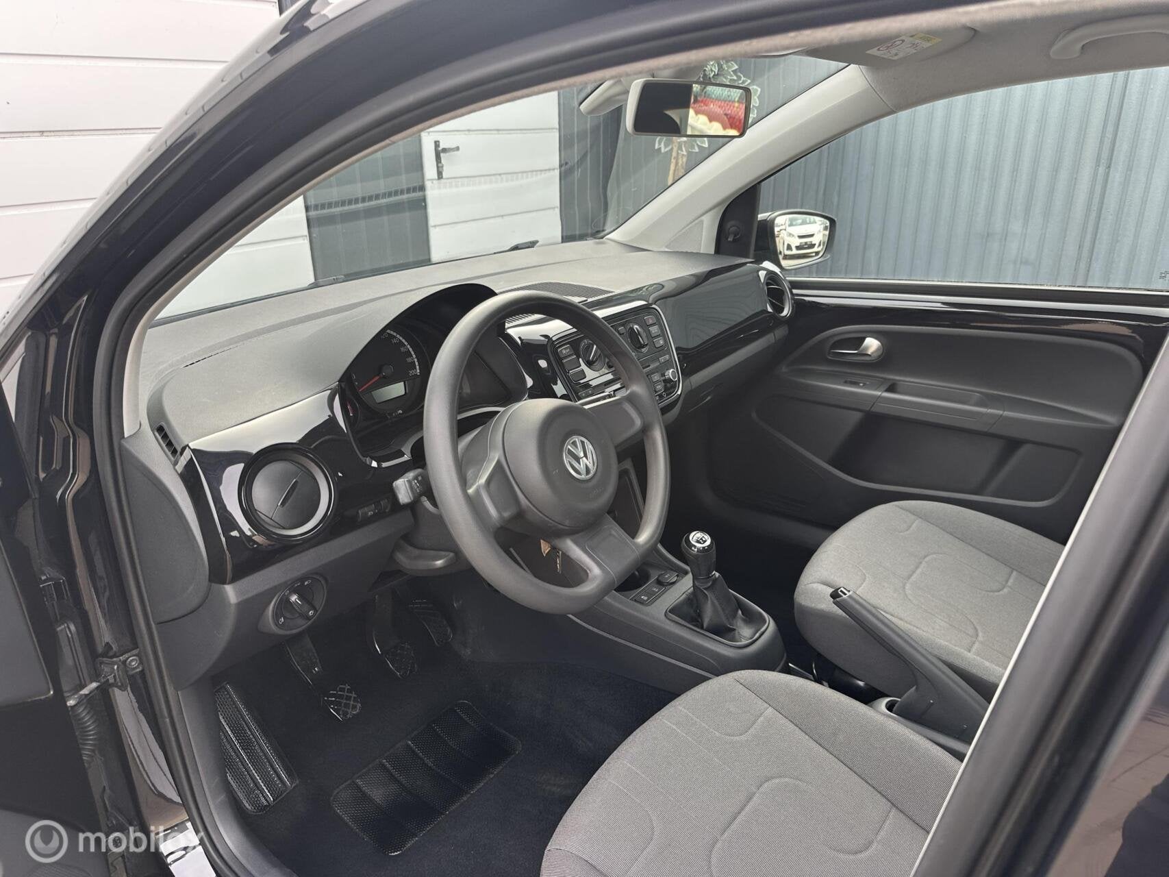 Foto 7 van Volkswagen Up! 1.0 move up! BlueMotion