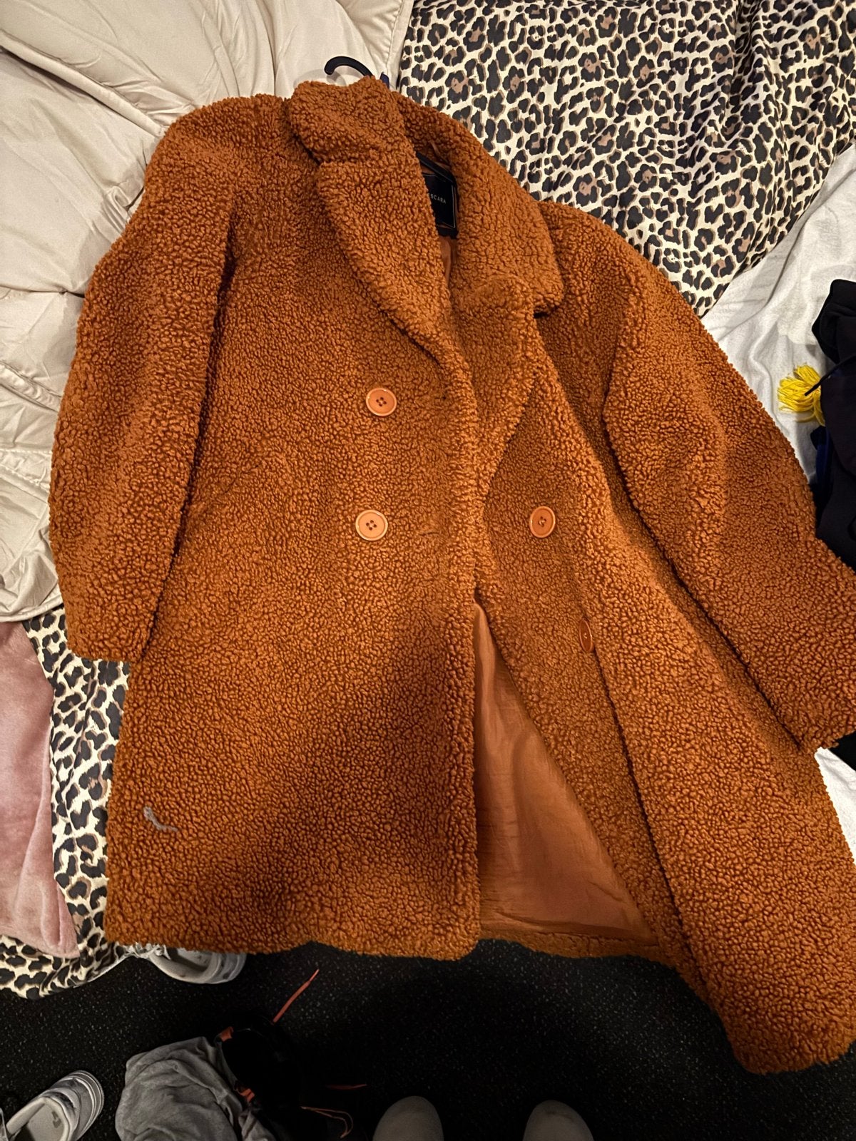 Teddy jas en zwarte jurk, Ophalen of Verzenden, Zo goed als nieuw, Maat 38/40 (M), Bruin