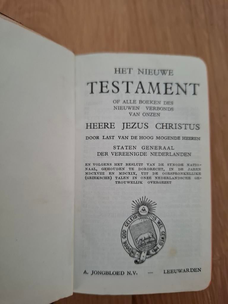 Gratis af te halen, div. bijbels en liedbundels, Ophalen