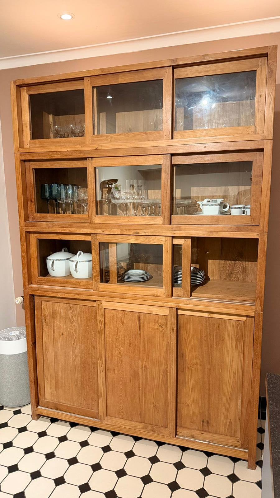 Prachtige Teak Houten Vitrinekast / Grutterskast, Ophalen, 200 cm of meer, 25 tot 50 cm, Glas