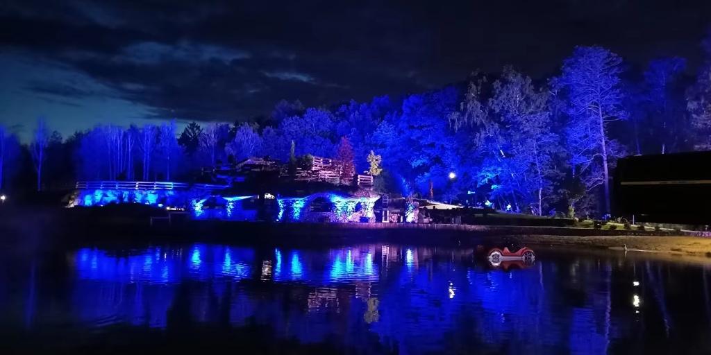Nieuwe First Class 18 x 36W RGBWA UV R Waterdichte Led Par, Ophalen of Verzenden, Nieuw, Licht, Geluidgestuurd