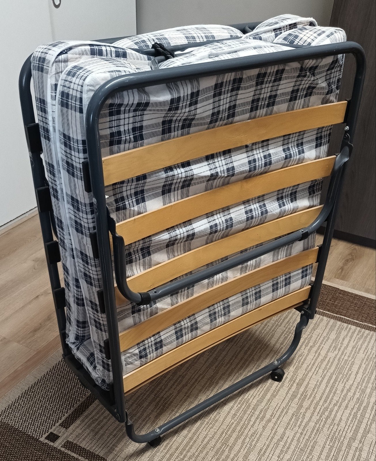 Logeerbed inklapbaar, Ophalen, Gebruikt, 190 cm of minder, Eenpersoons