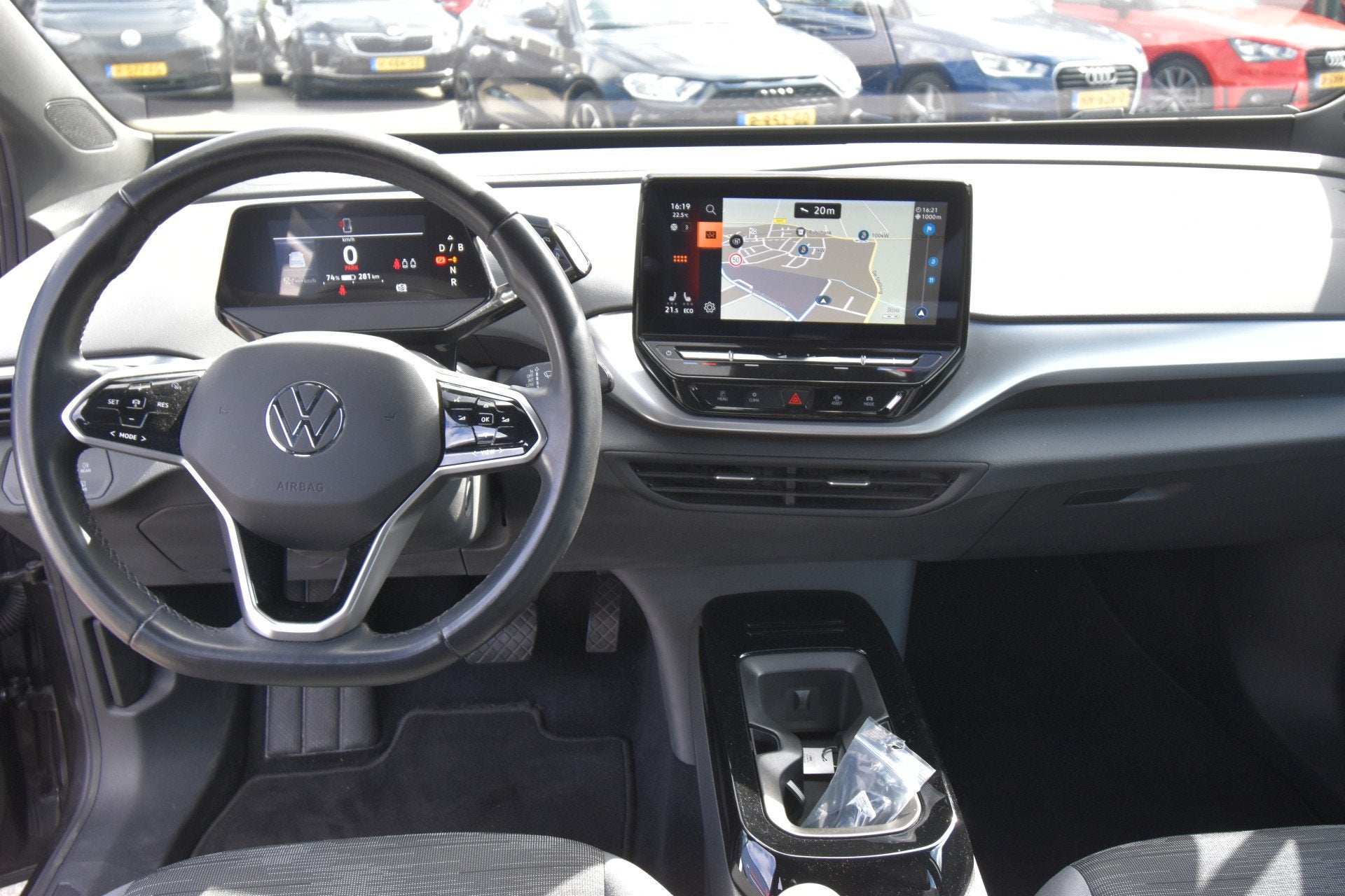 Volkswagen ID.4 Life 77 kWh , SOH 93.77 % , NAVI , V STOEL V, Automaat, Origineel Nederlands, Grijs, 204 pk