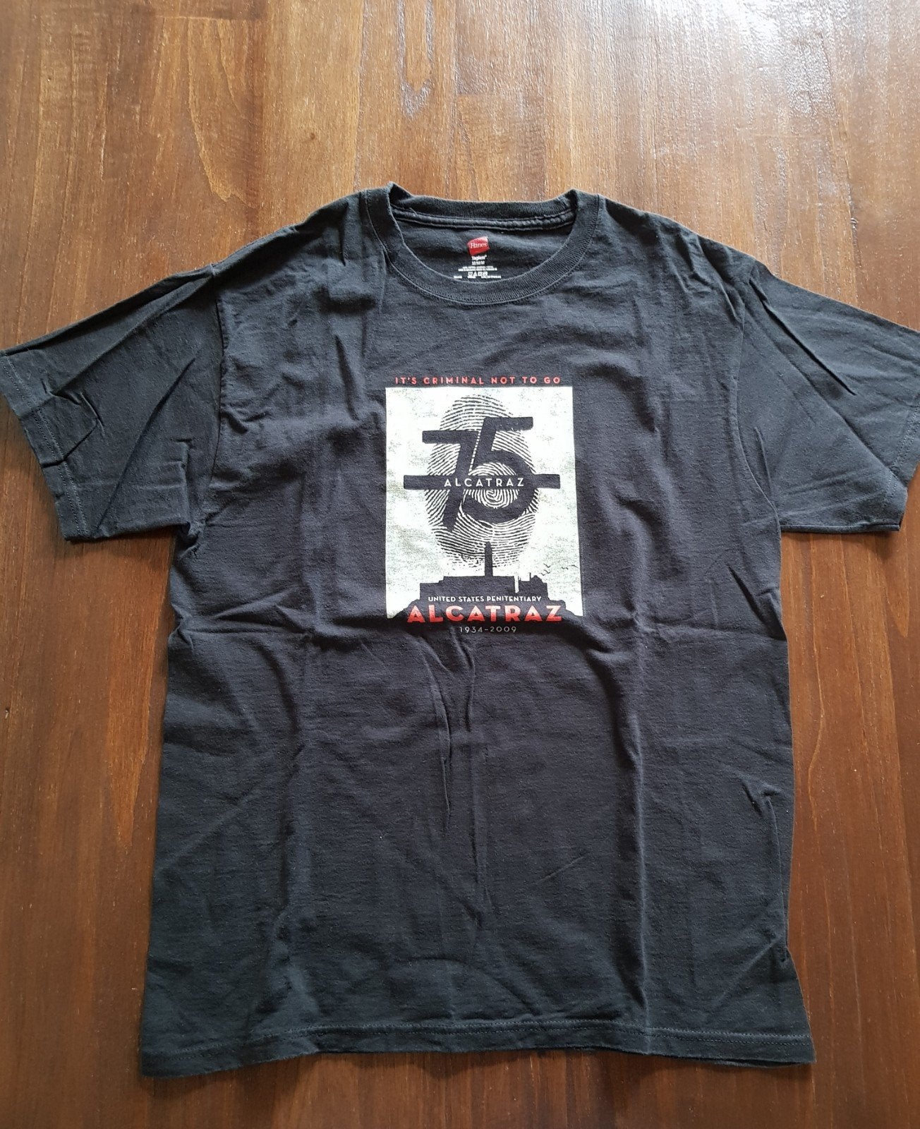 Hanes Alcatraz 75th Anniversary T-shirt Zwart Maat M, Maat 48/50 (M), Zwart, Ophalen of Verzenden, Hanes
