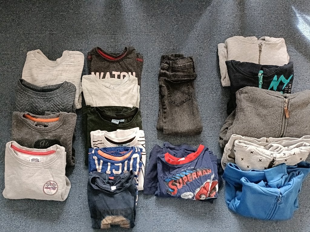 Diversen Kinder-Kleding van maat 98., Trui of Vest, Ophalen of Verzenden, Zo goed als nieuw, Jongen