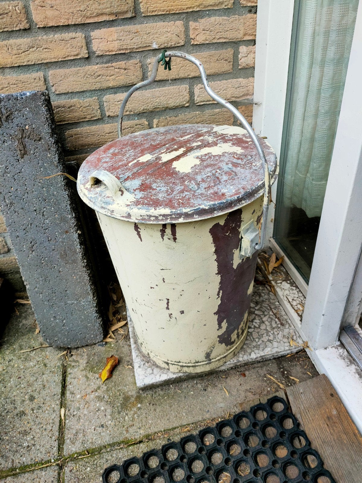oude vuilnisbak, Ophalen of Verzenden, Gebruikt