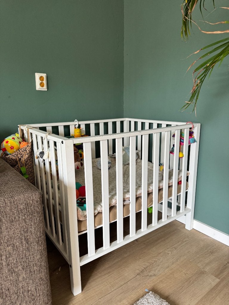 Box met speelkleden en matras, Kinderen en Baby's, Boxen, Ophalen, Gebruikt, Rechthoekig, In hoogte verstelbaar
