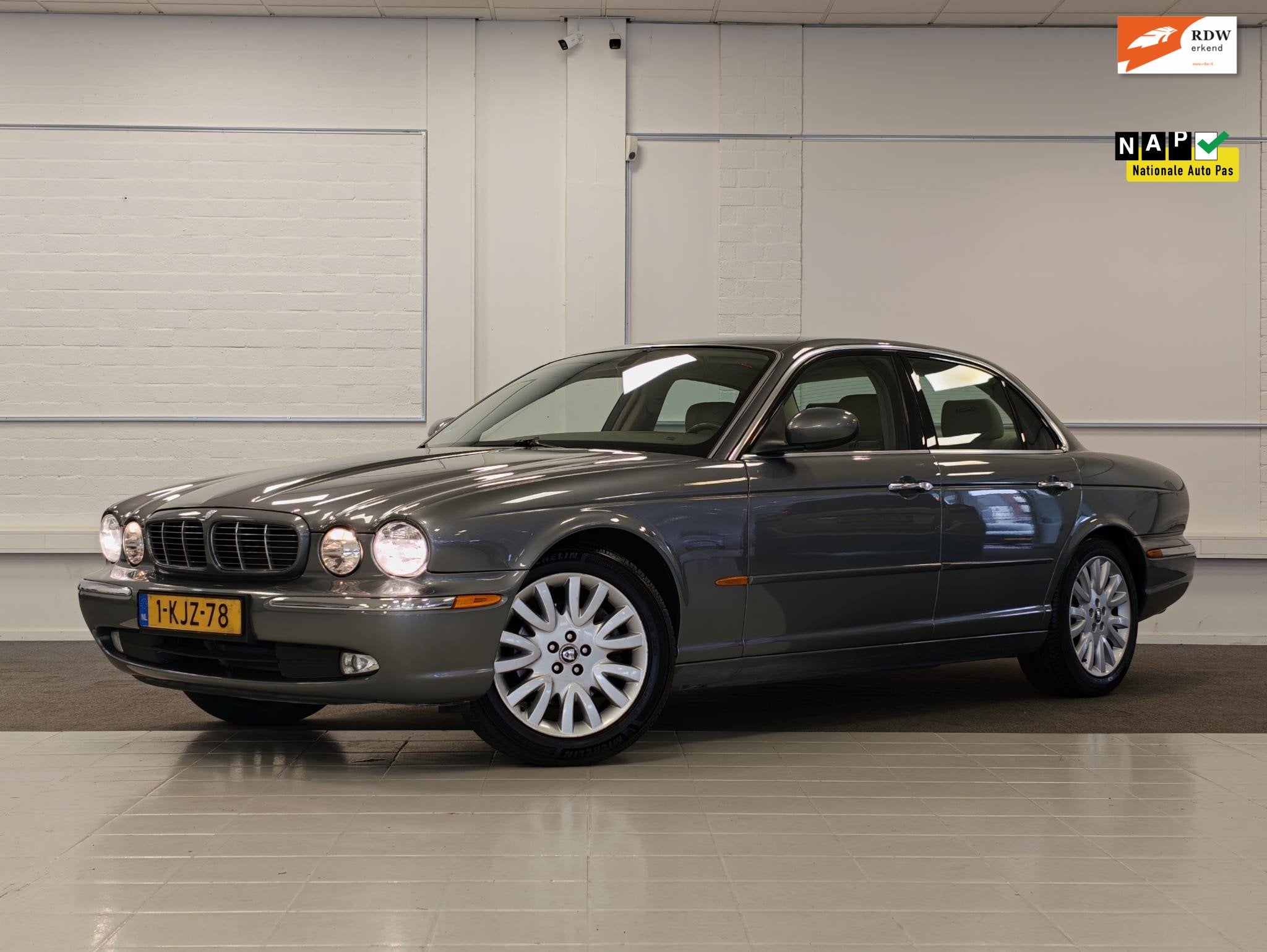 Jaguar XJ 4.2 V8 Sovereign Laatste 13 jaar 1 eigenaar Zeer M, Auto's, Automaat, Achterwielaandrijving, Gebruikt, Euro 4