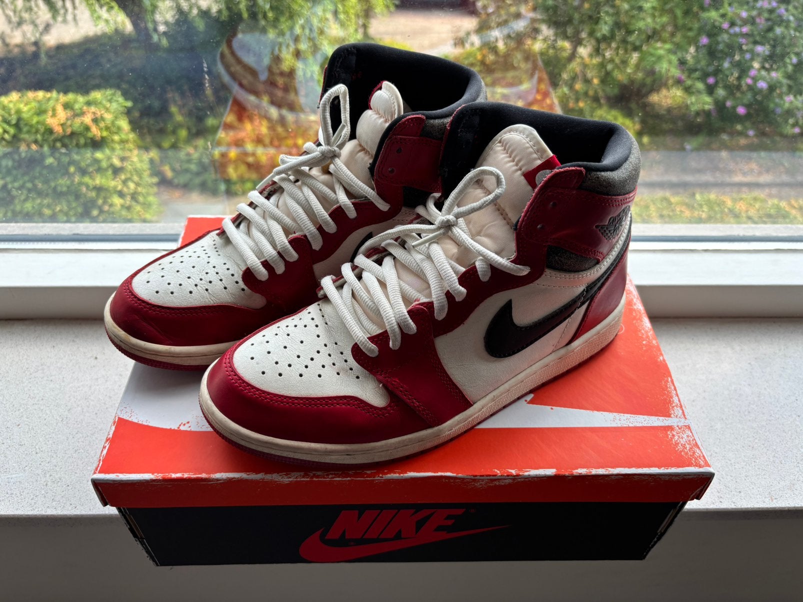 Jordan 1 Lost & found maat 42, Ophalen of Verzenden, Gedragen