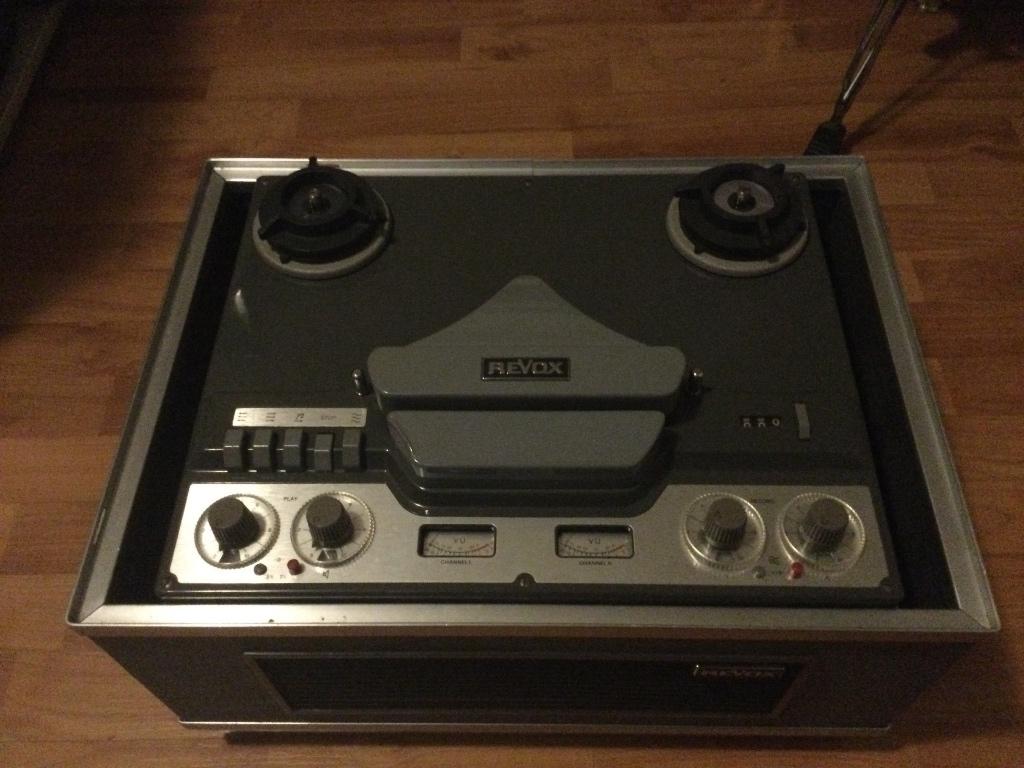 2 REVOX  G36 bandrecorders, Audio, Tv en Foto, Bandrecorders, Ophalen of Verzenden, Bandrecorder, Met stofkap