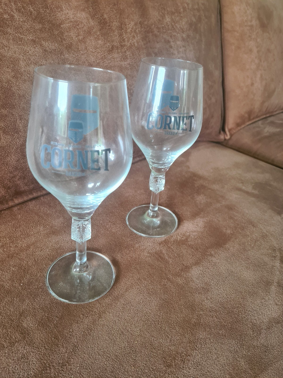 2 Cornet bierglazen - Zo goed als nieuw, Verzamelen, Ophalen of Verzenden, Zo goed als nieuw, Glas of Glazen, Overige merken