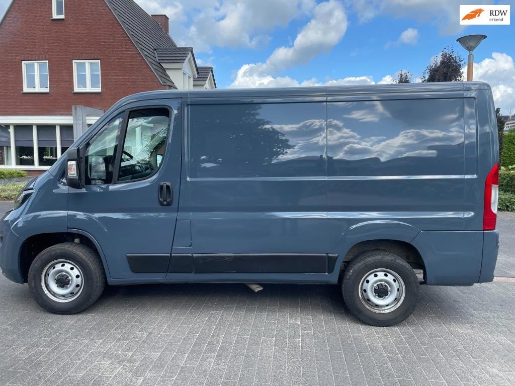 Fiat Ducato 30 2.3 airco slechts 25900 km nieuwe ap.k., Auto's, Voorwielaandrijving, Gebruikt, Bedrijf, 2 stoelen