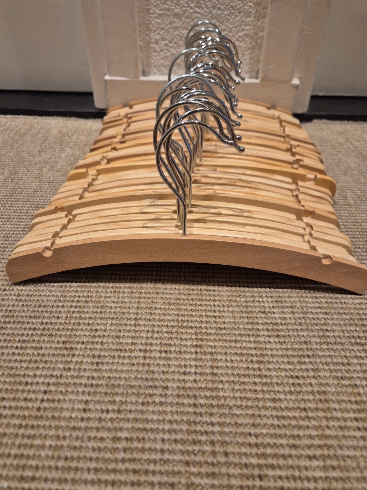 34x Houten kledinghangers - Zo goed als nieuw, Ophalen, Zo goed als nieuw