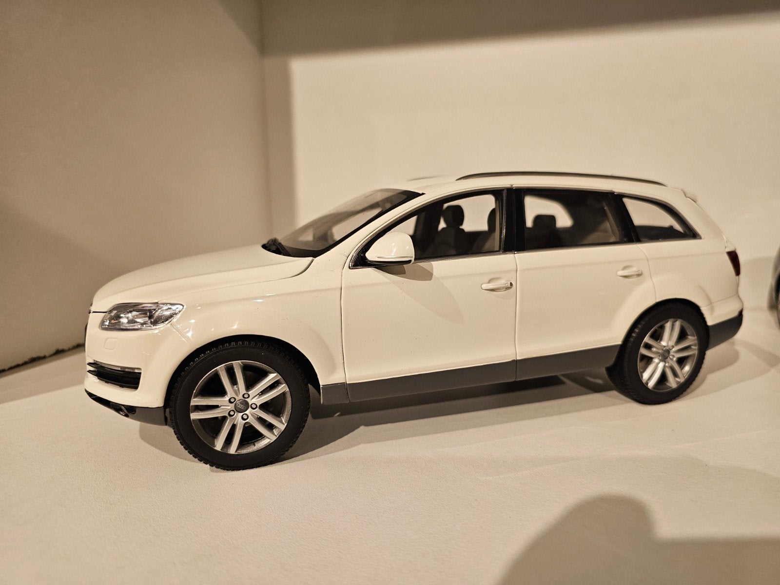 Kyosho Audi Q7 Wit 1:18, Ophalen of Verzenden, Zo goed als nieuw, Auto, Kyosho