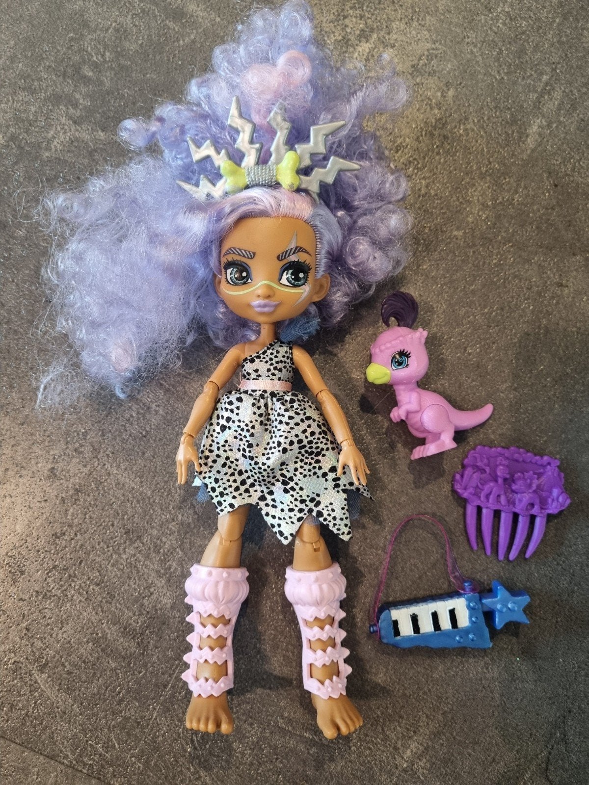 Mattel Cave Club pop met accessoires, Kinderen en Baby's, Speelgoed | Poppen, Ophalen of Verzenden, Zo goed als nieuw