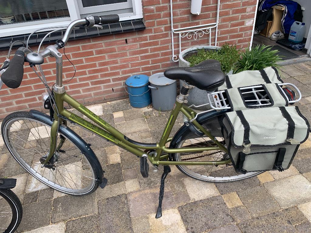 Klus Damesfiets, Fietsen en Brommers, Ophalen, (Extra) lage instap, Batavus, Trommelrem