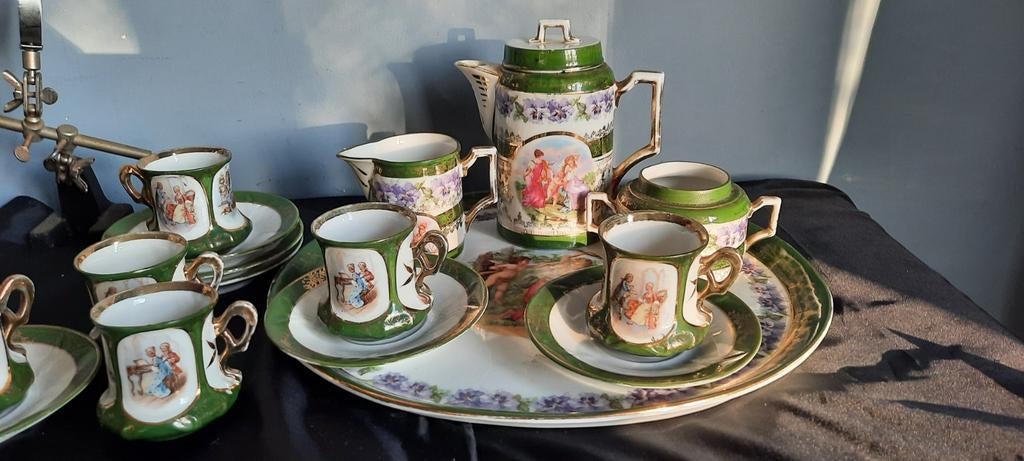 Antiek Porseleinen Koffieservies met Romantische Scènes, Ophalen of Verzenden