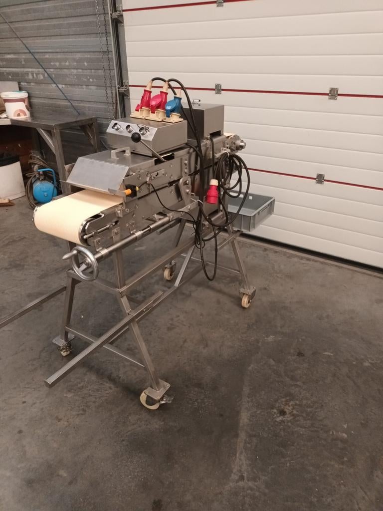 SELO SCHNITZELPLETTER VLEESPLETTER SLAGERIJ INVENTARIS, Witgoed en Apparatuur, Ophalen, Zo goed als nieuw