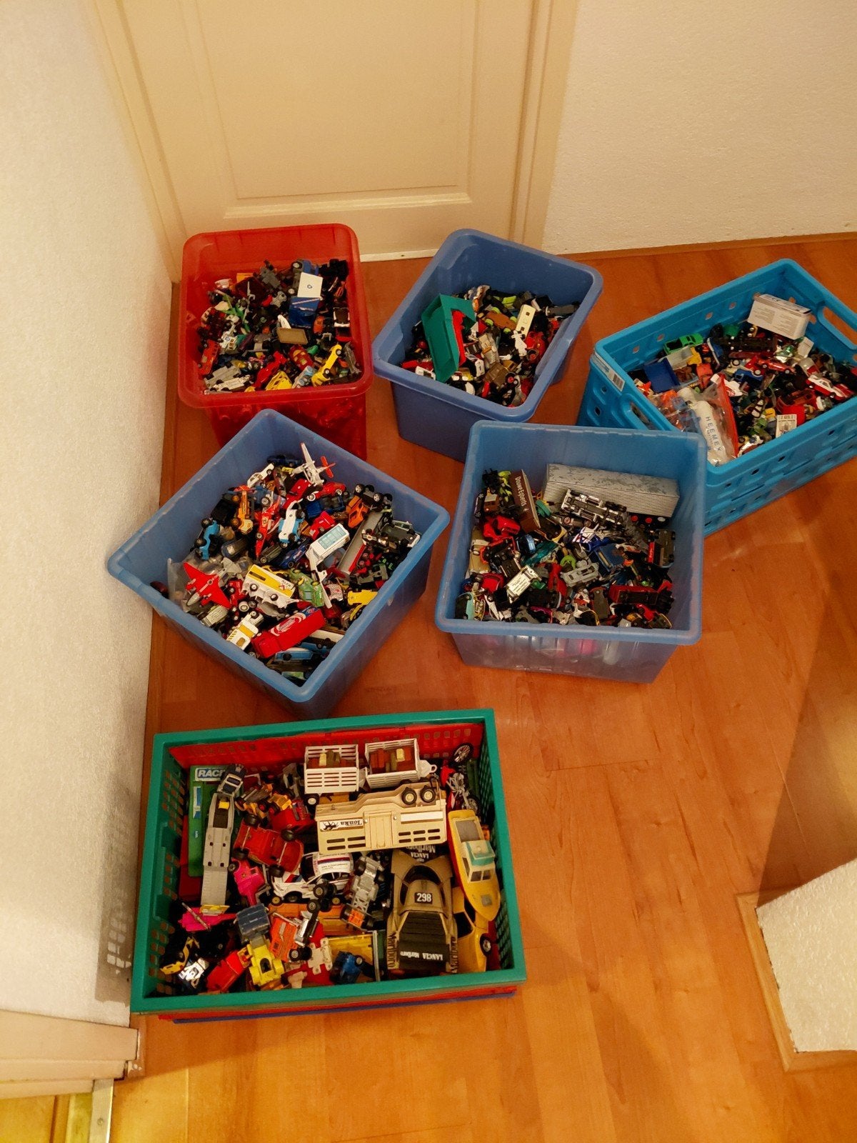 6 dozen vol met speelgoed autootjes, Ophalen of Verzenden, Gebruikt
