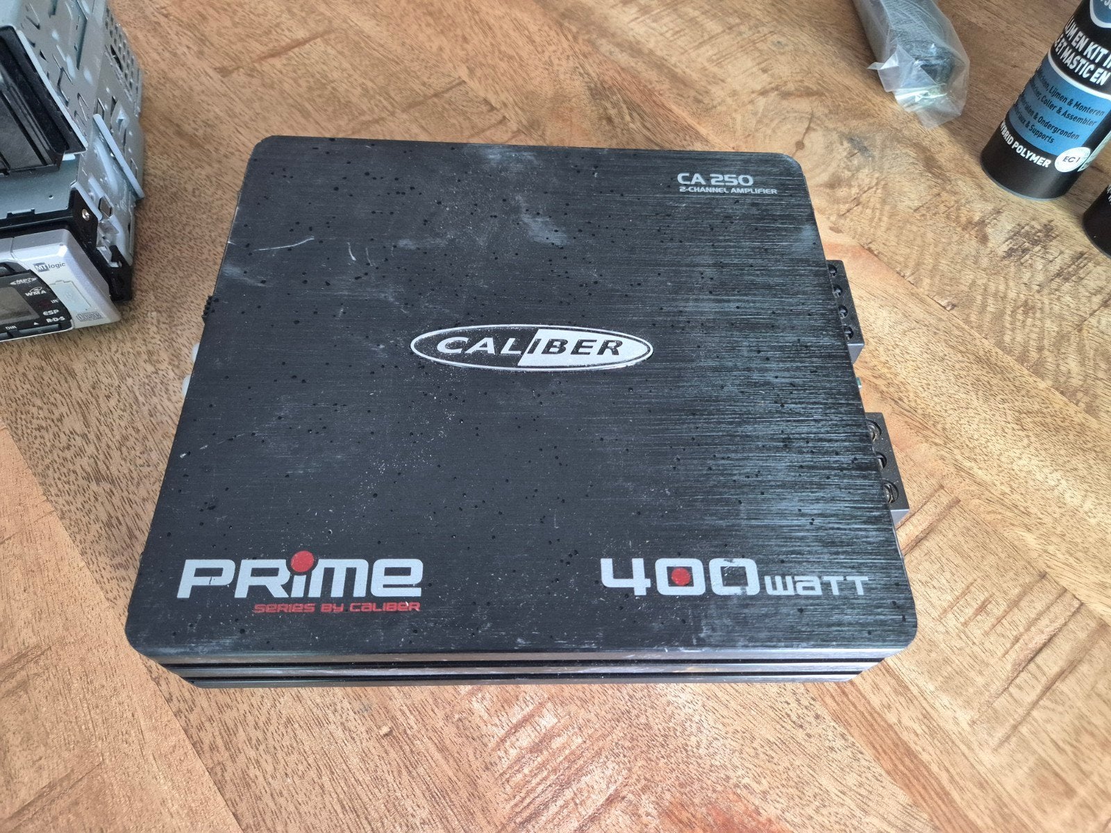 Caliber versterker 400Watt, Auto diversen, Ophalen, Gebruikt