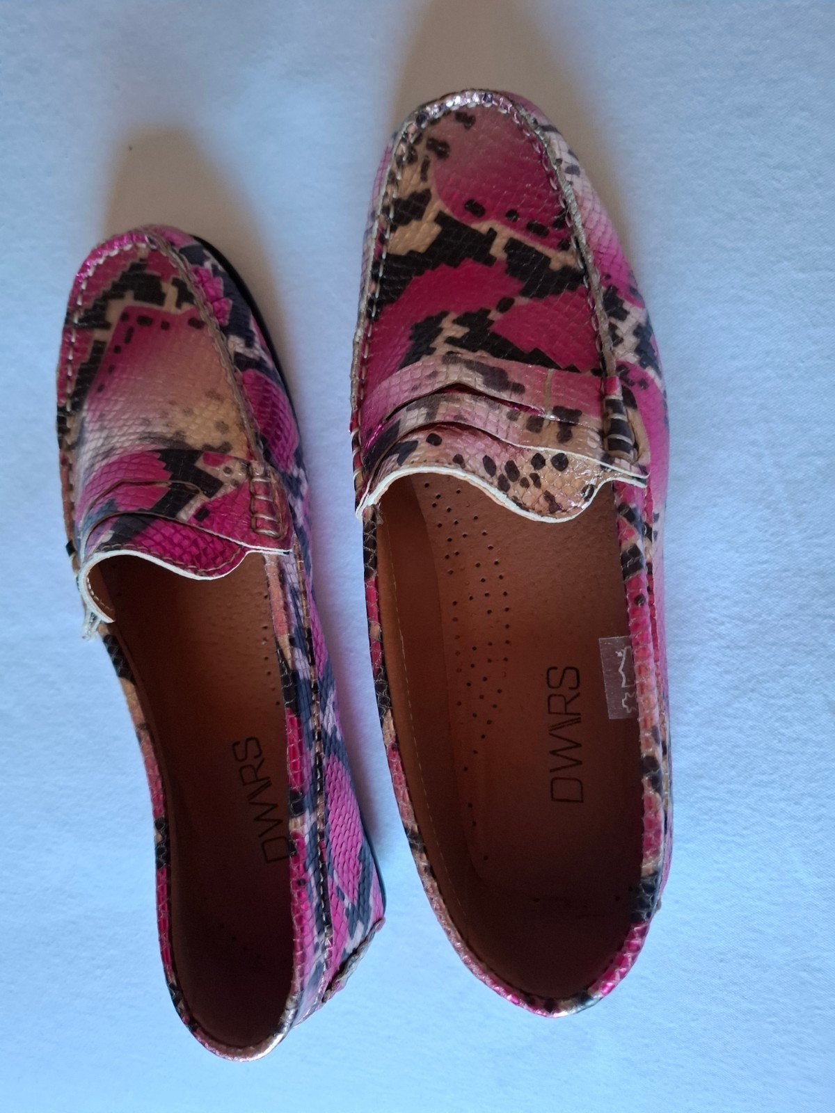 Bijna gratis  schoentje dwrs, DWRS, Ophalen of Verzenden, Zo goed als nieuw, Espadrilles of Moccasins