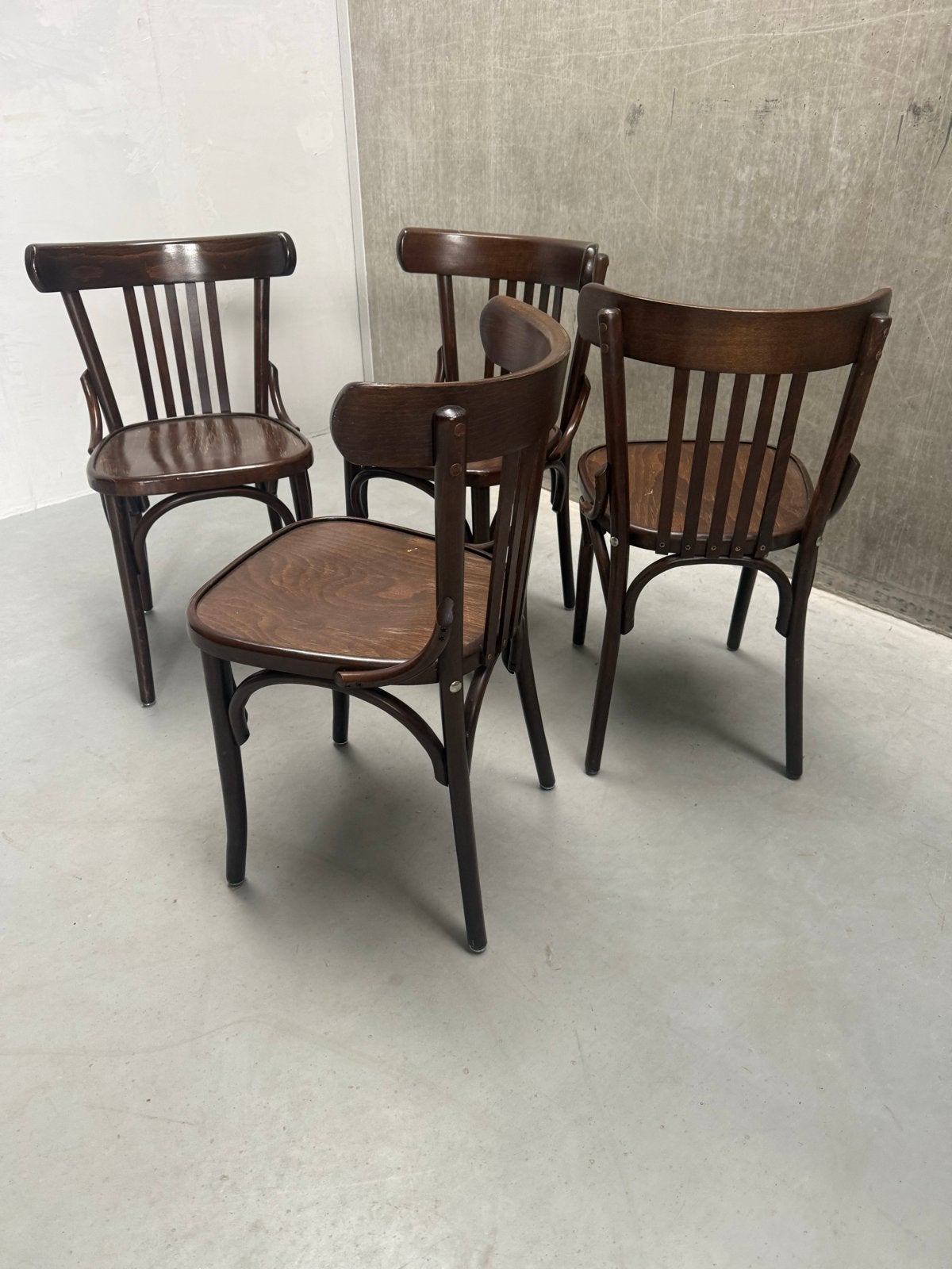 4 Café Bistro Restaurant Stoelen Bentwood, Gebruikt, Bruin, Ophalen of Verzenden, Vier
