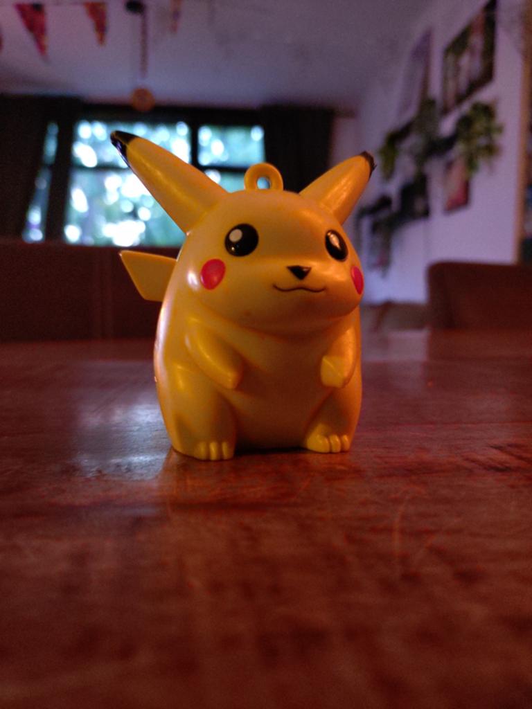 Pikachu hanger 1999, Ophalen of Verzenden