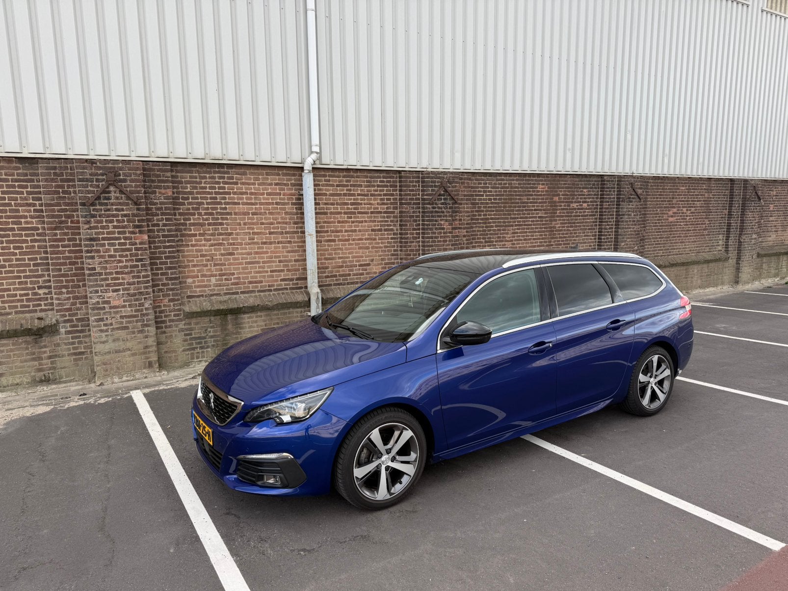 Peugeot 308 1.2 Puretech 130pk S&S Eat8 2019 Blauw, Auto's, 1199 cc, 700 kg, Blauw, 3 cilinders