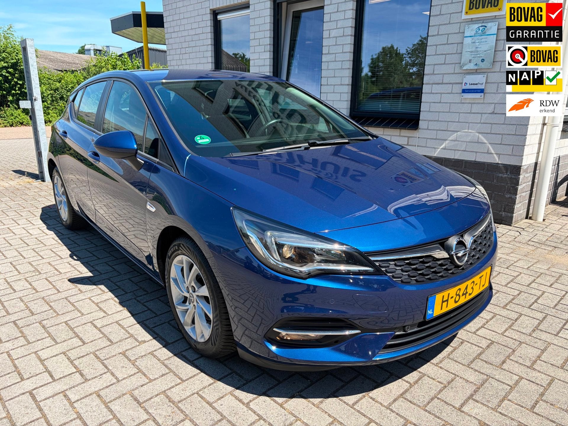 Opel Astra 1.2 Edition / Carplay / Camera / Cruise Control /, Auto's, Stof, Gebruikt, Blauw, 620 kg