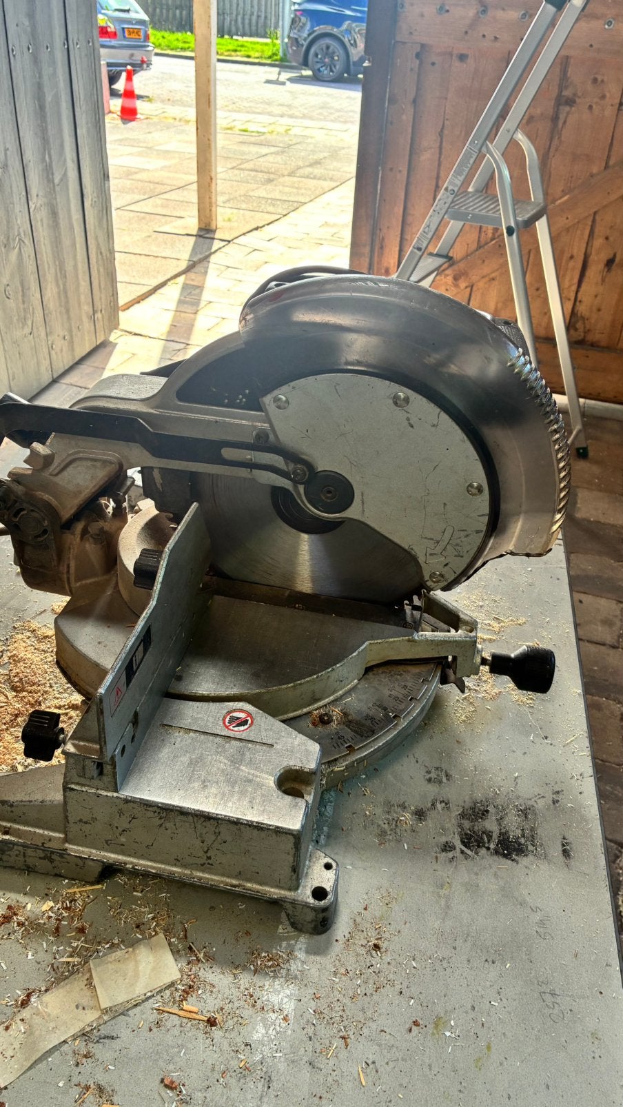 Elu afkortzaag defectems 705, Doe-het-zelf en Verbouw, Gereedschap | Zaagmachines, Ophalen, Zo goed als nieuw, Afkortzaag, 30 tot 70 mm