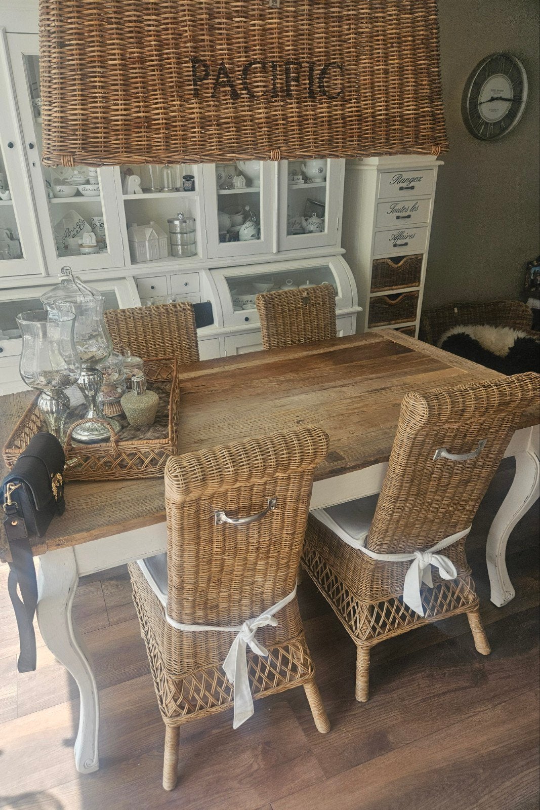 4 Riviera Maison St Malo Rattan Stoelen, Huis en Inrichting, Stoelen, Ophalen, Gebruikt, Bruin, Vier
