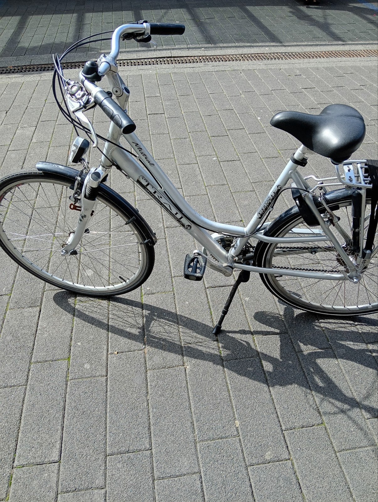 Trail Mistral stads en hybride fiets. 21  versnellingen, Fietsen en Brommers, Ophalen, 53 tot 56 cm, Velgrem, Versnellingen