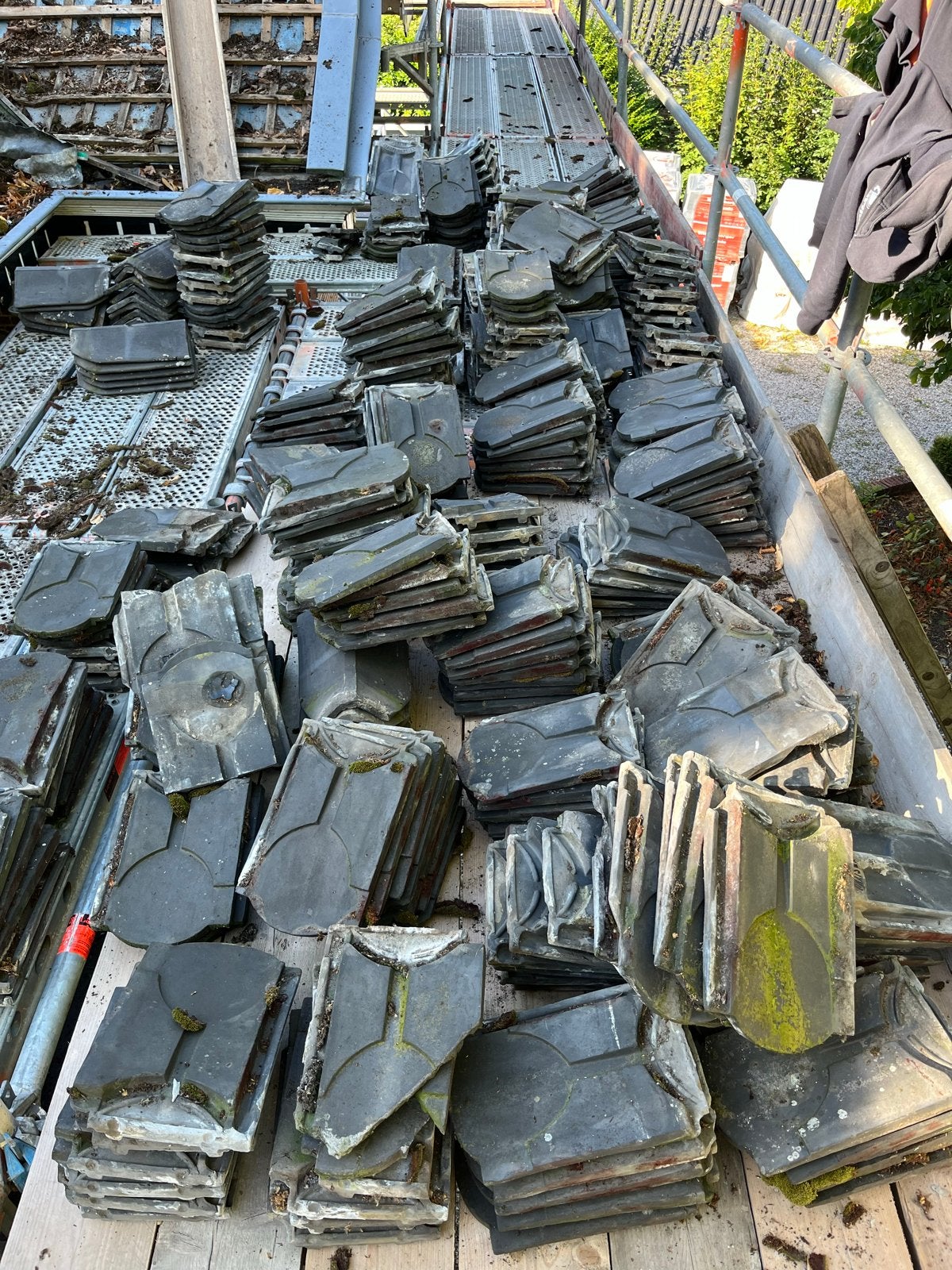 Grote partij historische Lucas IJsbrandsz dakpannen (300m²), Ophalen, Gebruikt, Steen of Klei, 15 m² of meer
