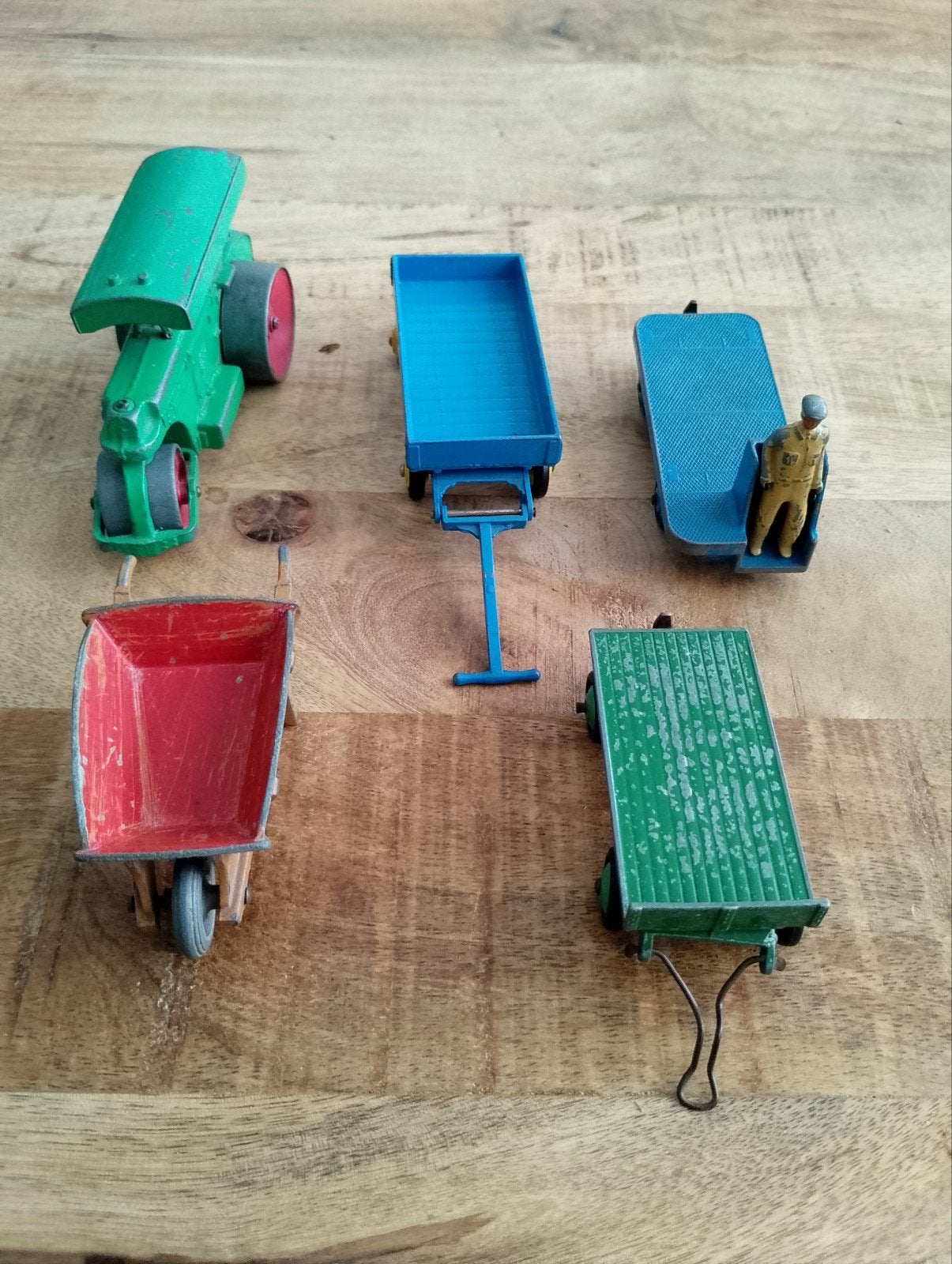 Vintage Dinky Toys set: wals, kruiwagen en aanhangers, Ophalen, Gebruikt, Auto, Dinky Toys