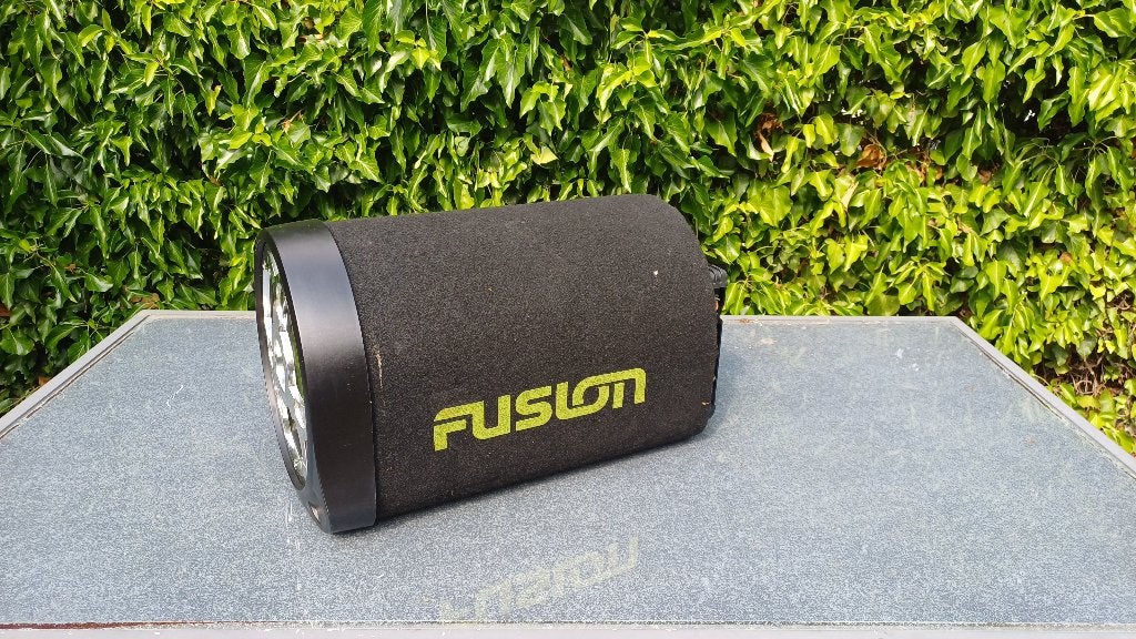 Fusion subwoofer + versterker, Auto diversen, Ophalen
