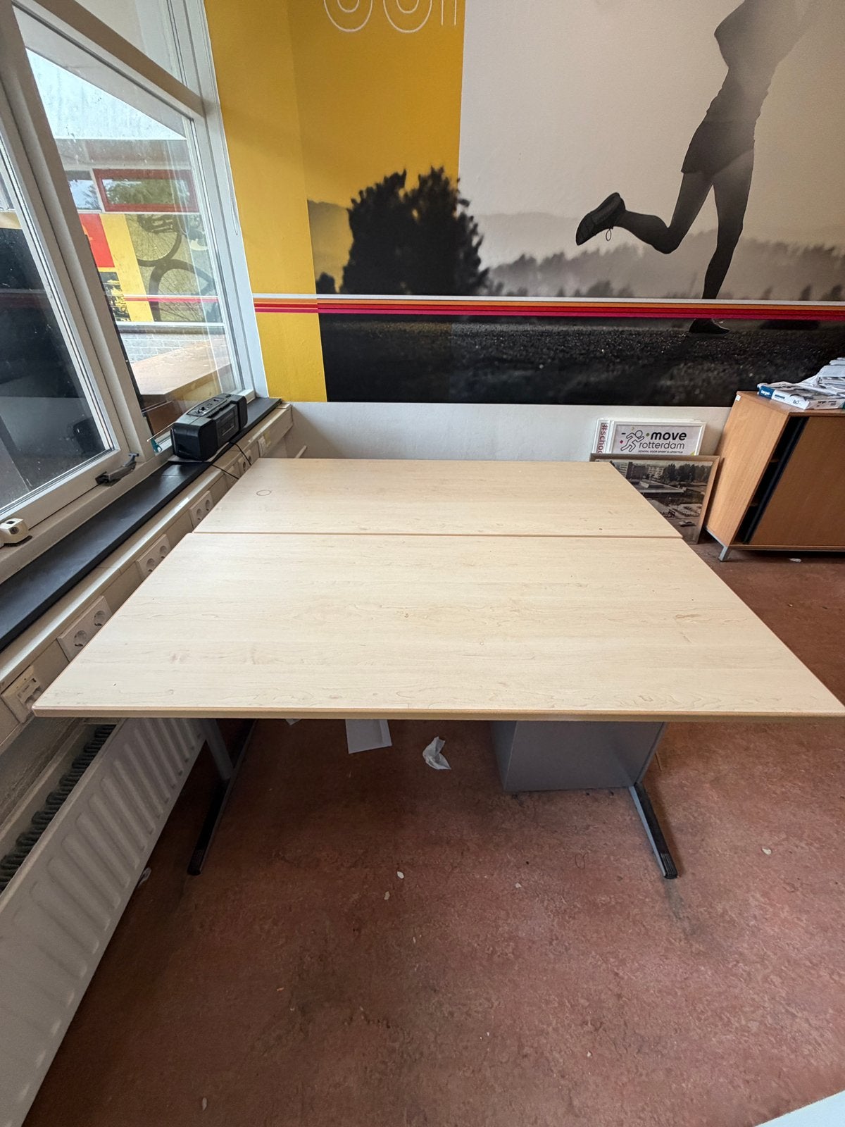 Bureaus, 160 cm, Gebruikt, In hoogte verstelbaar, Ophalen of Verzenden