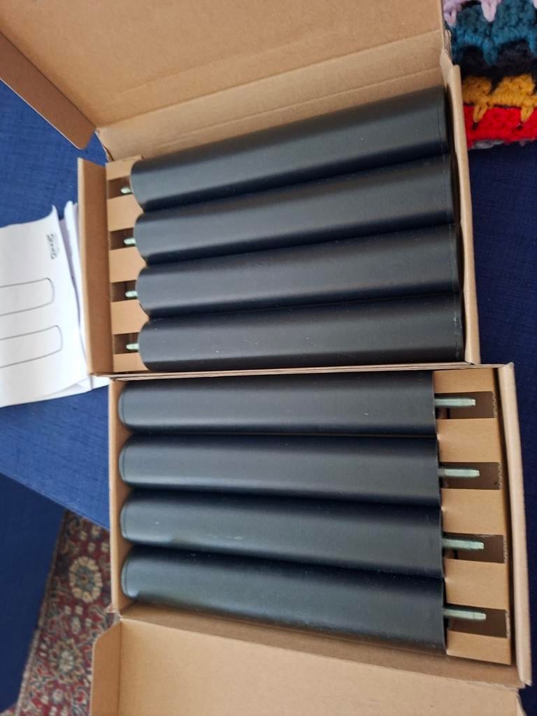 8x IKEA Bjorli poten zwart 20cm hoog, Ophalen of Verzenden, Zwart