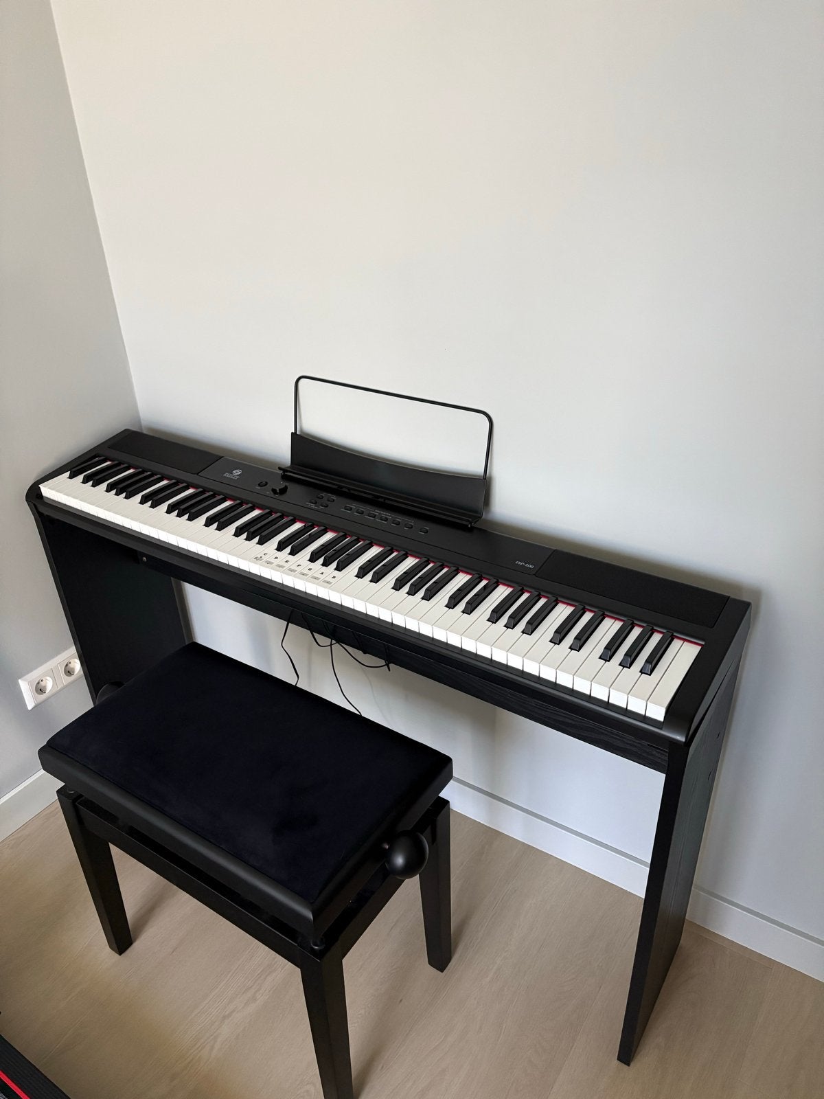 digitale piano met bankje en koptelefoon (fazley FSP-200), Muziek en Instrumenten, Piano's, Ophalen, Zwart, Digitaal, Zo goed als nieuw