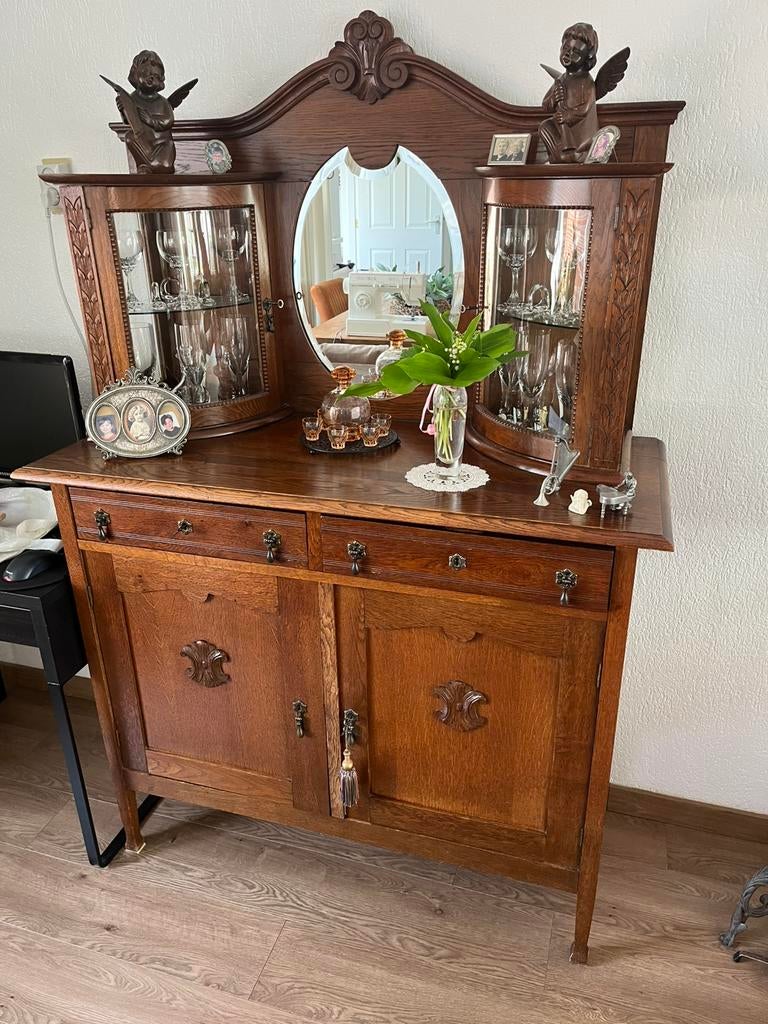 Buffet kastje, Ophalen