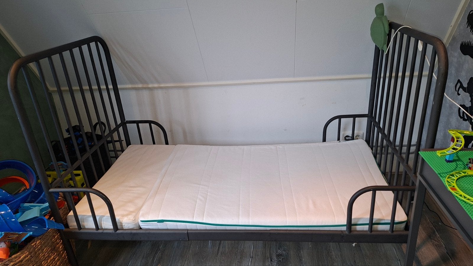 Stoer eenpersoonsbed (165x80cm) met matras, Ophalen, Gebruikt, Eenpersoons, 190 cm of minder