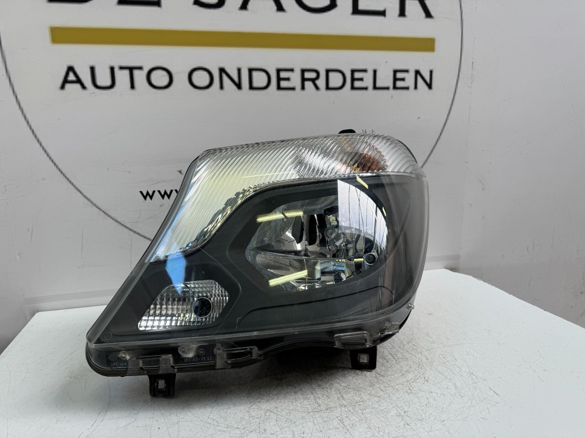 MERCEDES SPRINTER W906 FACELIFT KOPLAMP LINKS A9068205600, Gebruikt, Mercedes-Benz AG, Mercedes-Benz, Ophalen of Verzenden