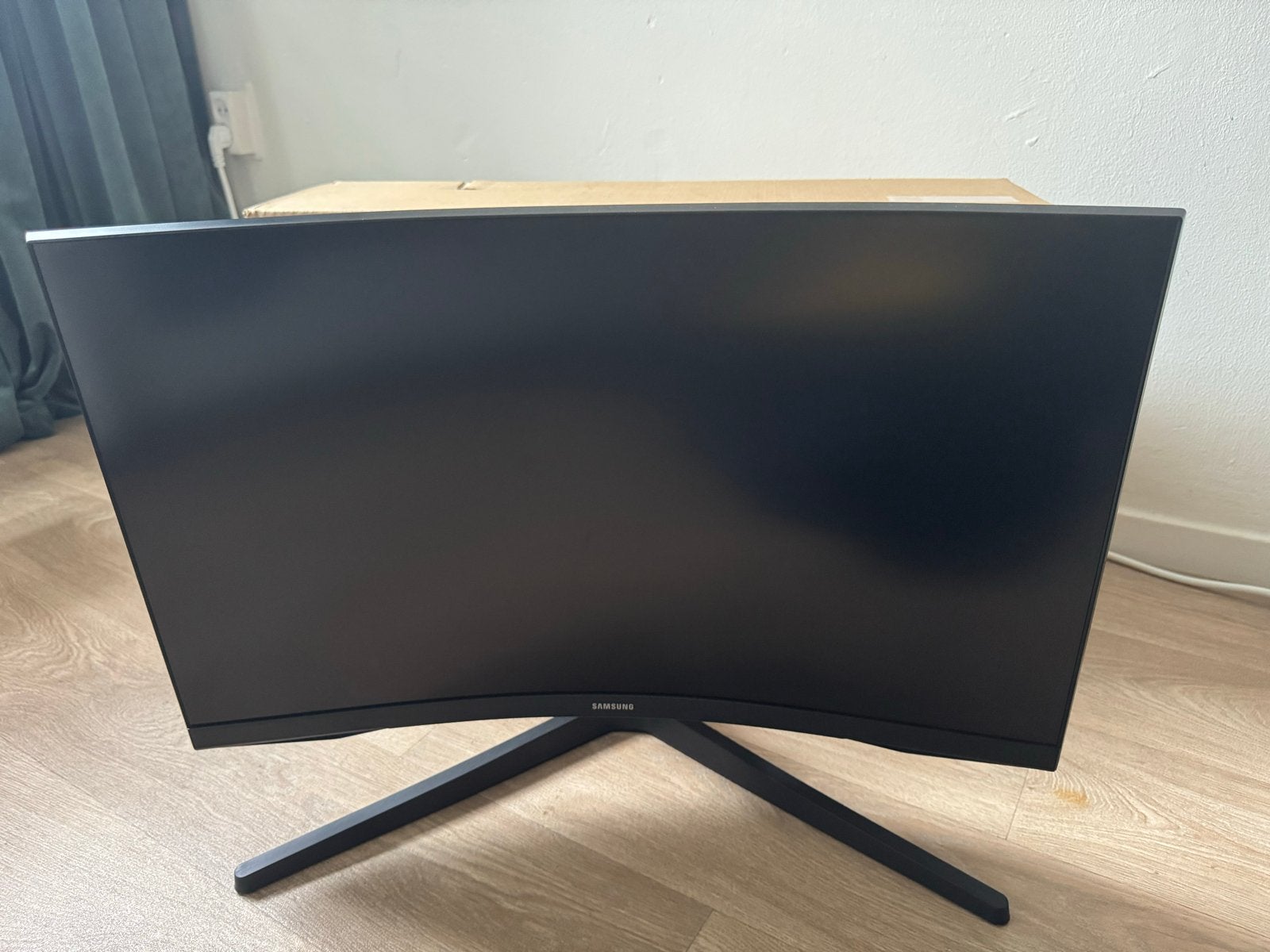 Samsung Odyssey G5 27 inch Curved Gaming Monitor, 101 t/m 150 Hz, Curved, VA, Zo goed als nieuw