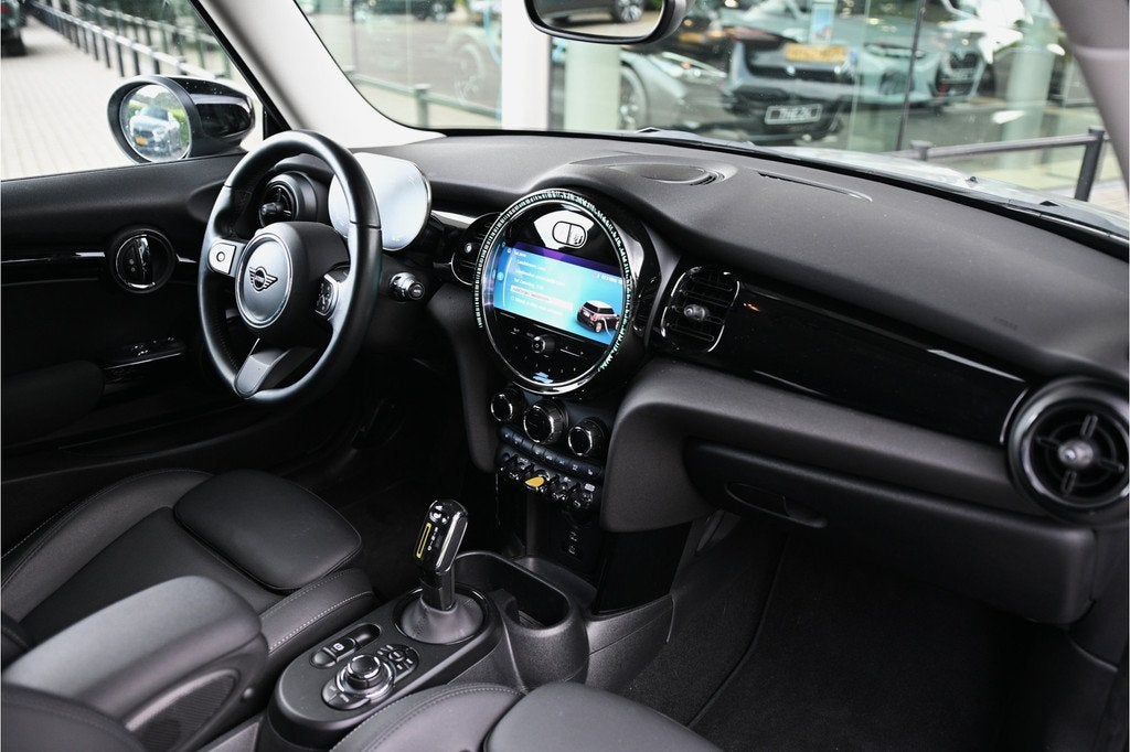 MINI Hatchback Electric / Sportstoelen / Comfort Access / Ac, Auto's, Mini, Gebruikt, Met garantie (alle), 4 stoelen, 184 pk