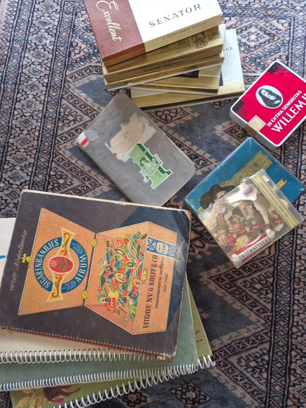 Grote collectie sigarenbandjes, inclusief albums, Verzamelen, Ophalen of Verzenden, Gebruikt