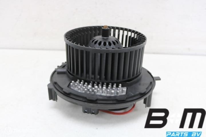 Aanjager VW Golf 7 FL 5Q1819021E, Gebruikt